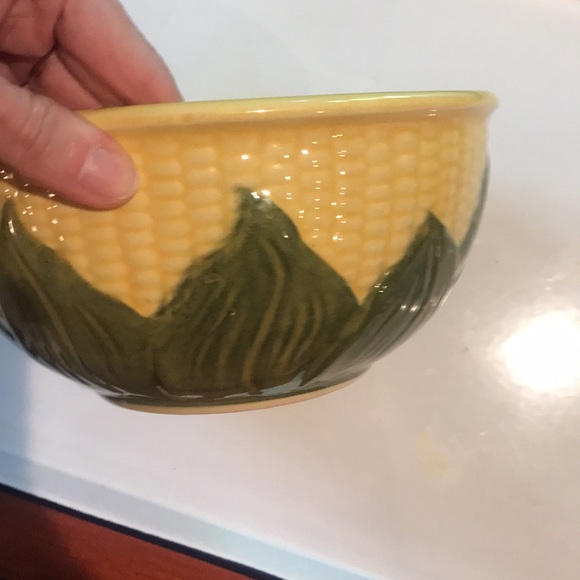 3 Vintage Corn King Farmhouse Bowls by Shawnee Pottery - Picture 6 of 16
